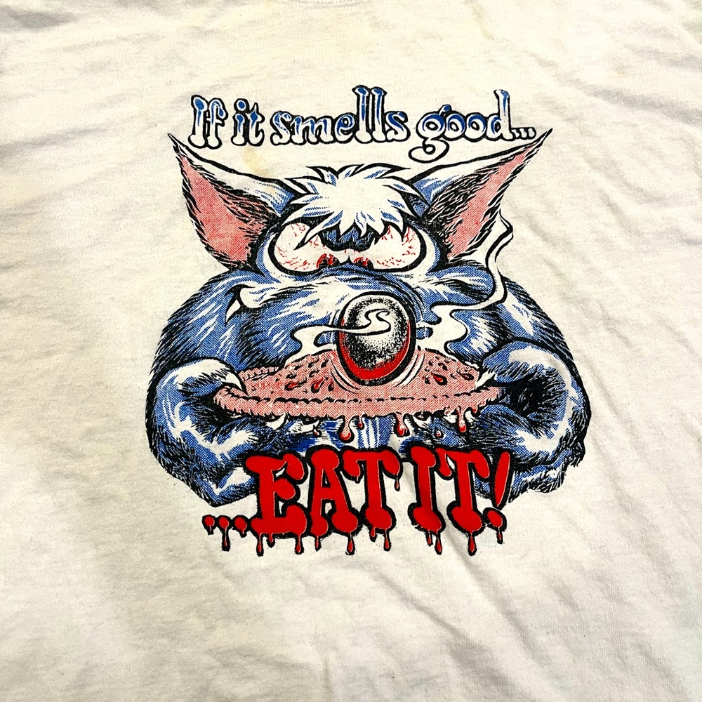 Vintage 90s graphic Hanes T “If it smells good, Eat it”